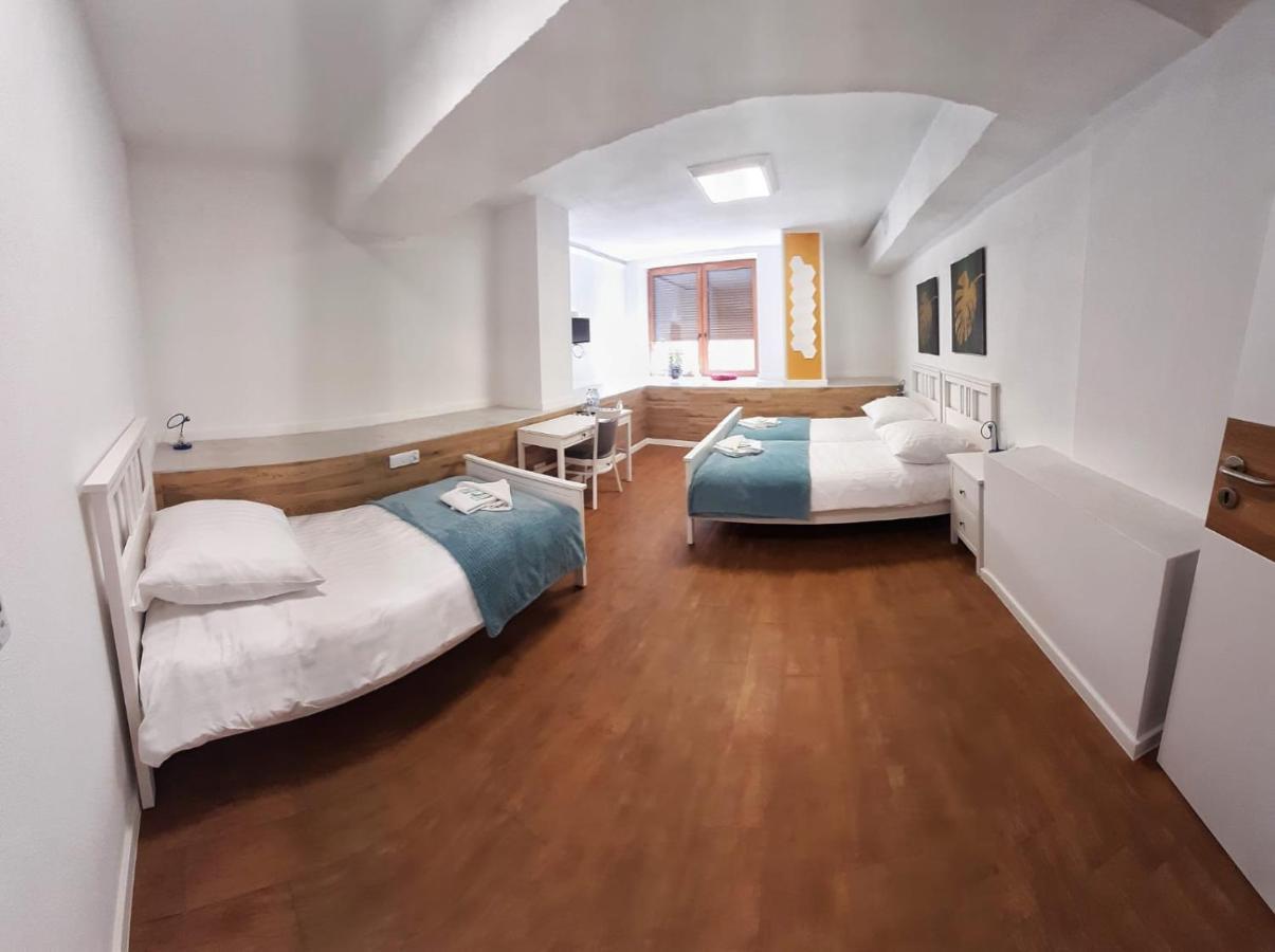 Stara Szwajcaria Bed & Breakfast Gliwice Eksteriør bilde